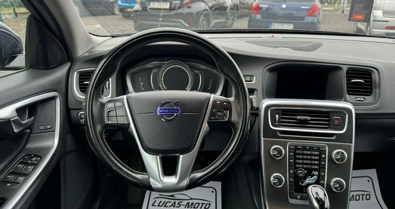 Volvo V60 cena 72900 przebieg: 191500, rok produkcji 2015 z Koszalin małe 407